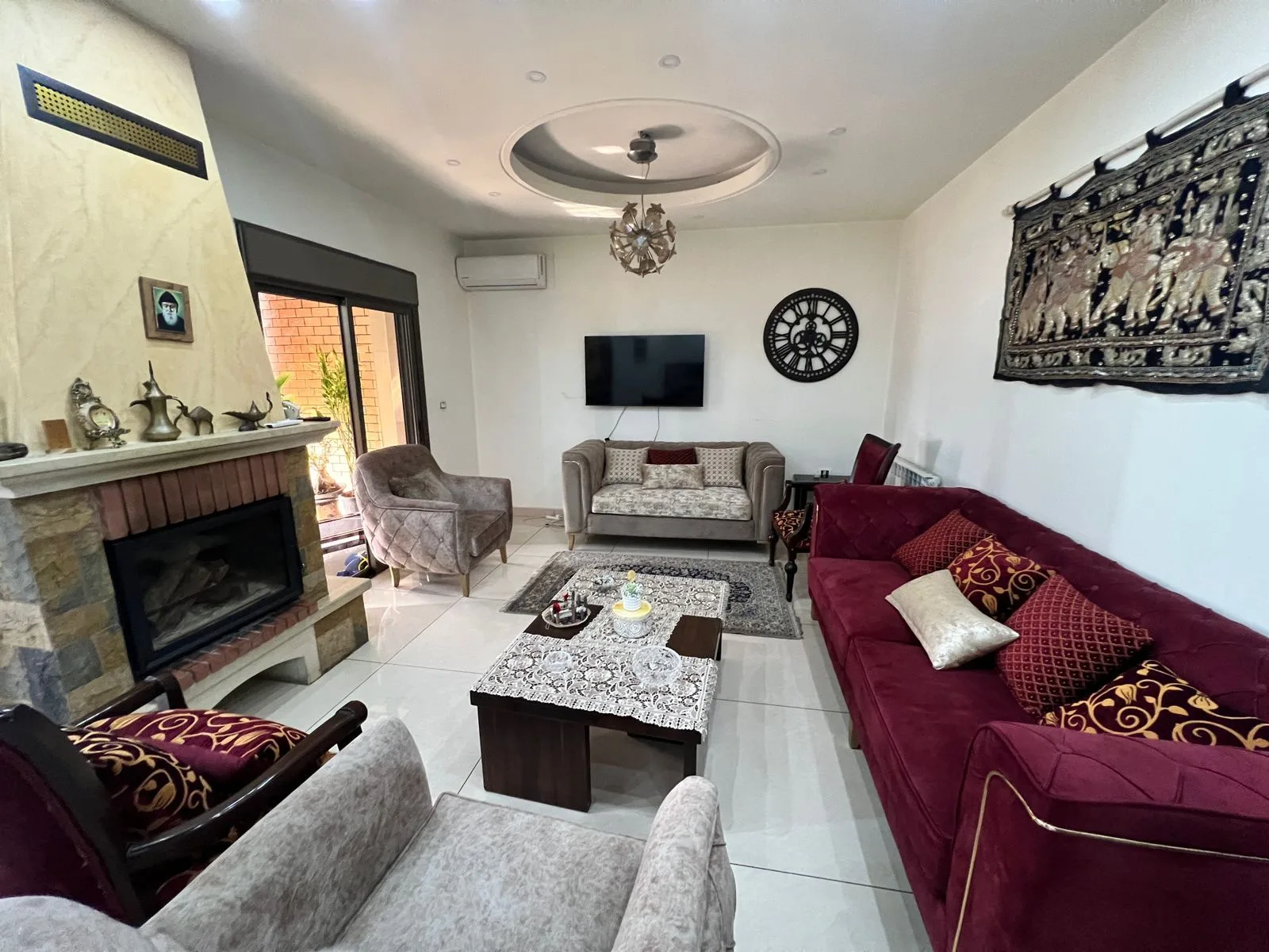 Apartment for Sale in Forn El Chebbak