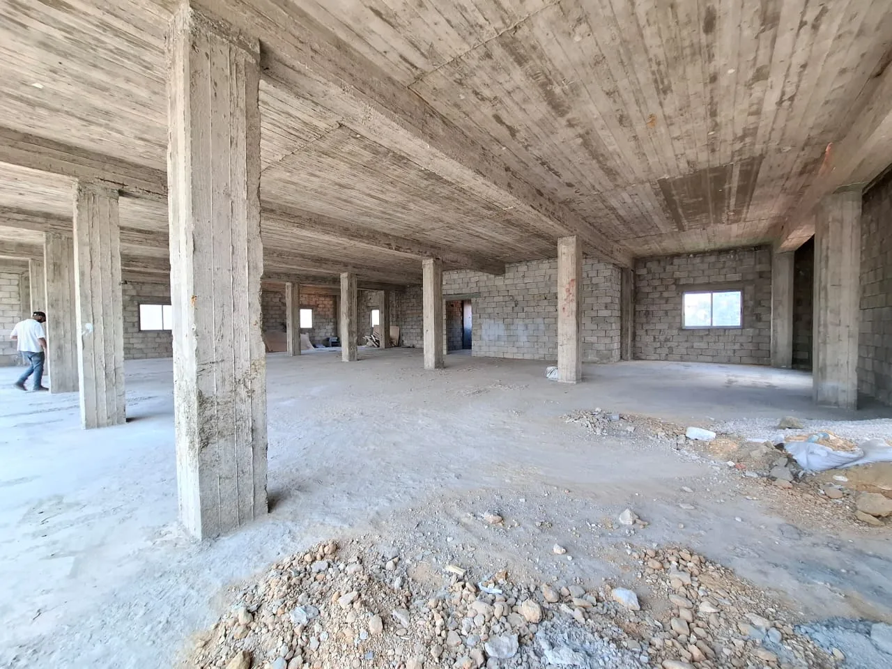 Office for rent in Zouk Mosbeh — الصورة 2
