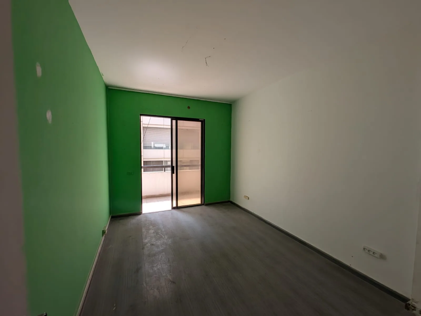 Office for sale in Achrafieh — الصورة 5