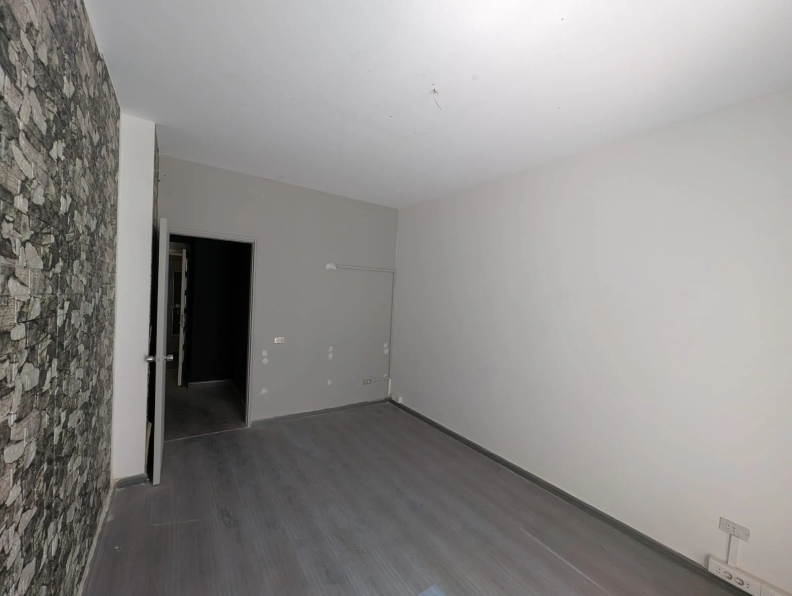 Office for sale in Achrafieh — الصورة 7