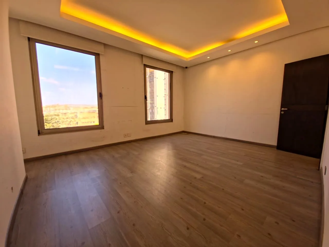Office for sale in Achrafieh — الصورة 5