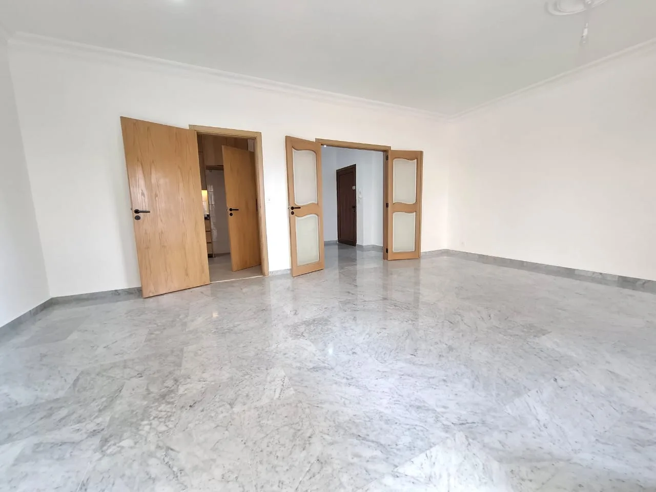 Apartment for Rent in Kaslik — الصورة 2