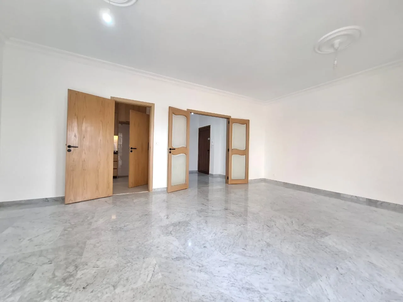Apartment for Rent in Kaslik — الصورة 3