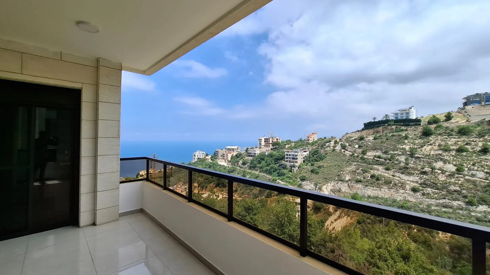 Apartment for Sale in Halat — الصورة 2