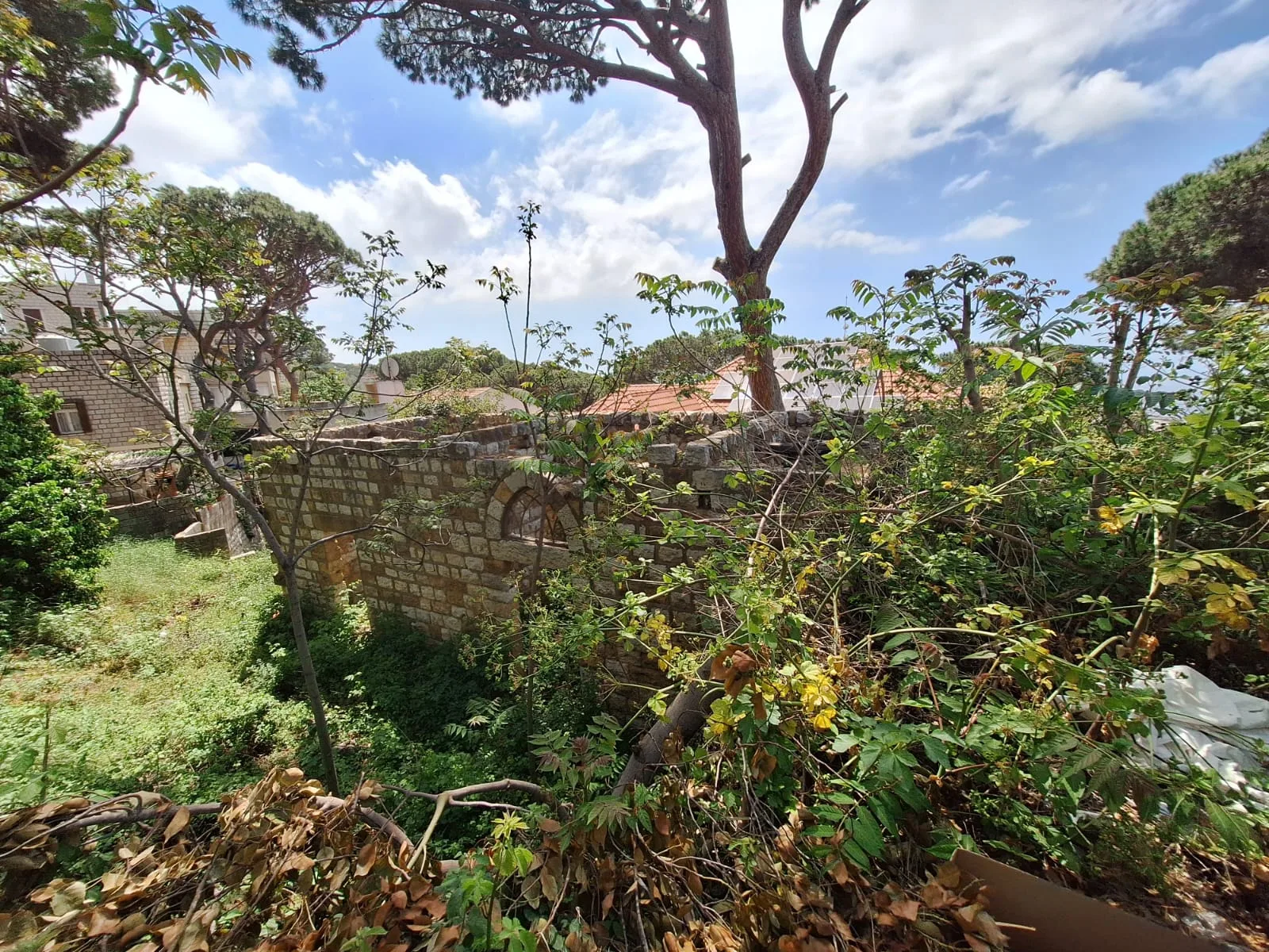 Land for Sale in Beit Meri — الصورة 2