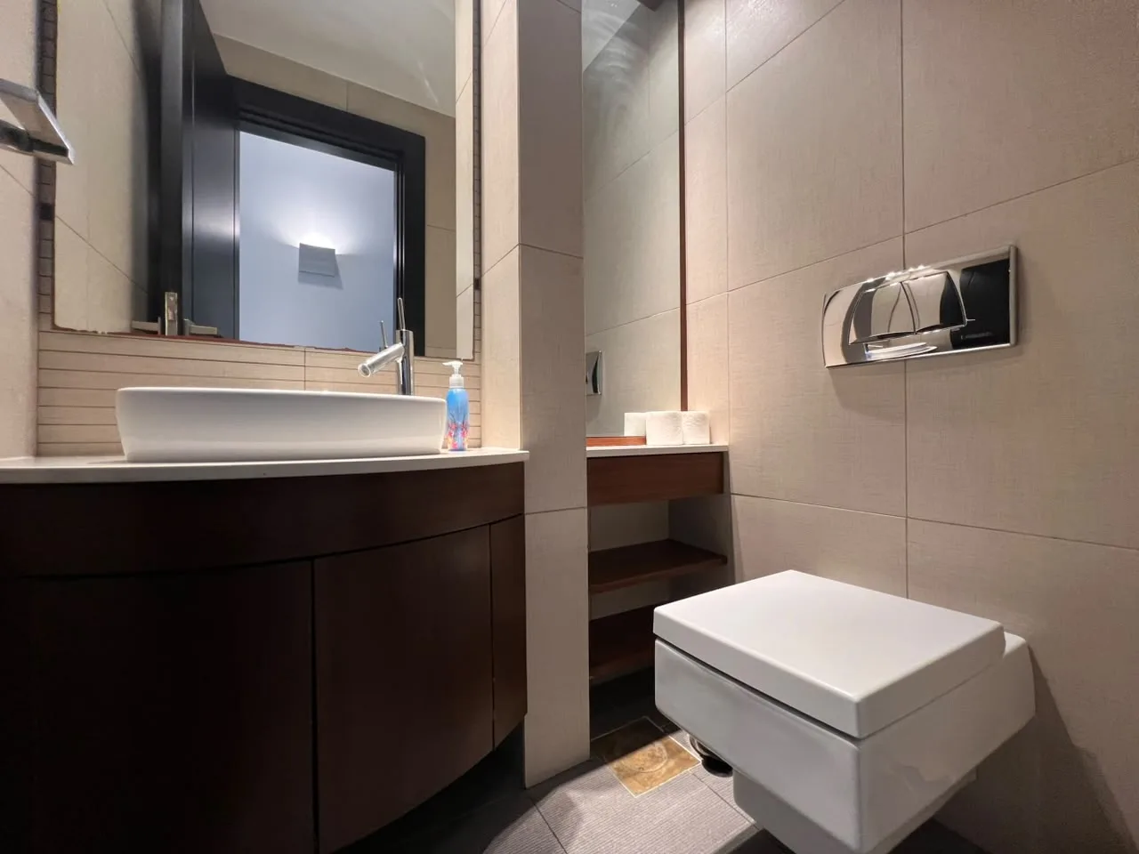 Apartment for Sale in Mar Mikhael — الصورة 9