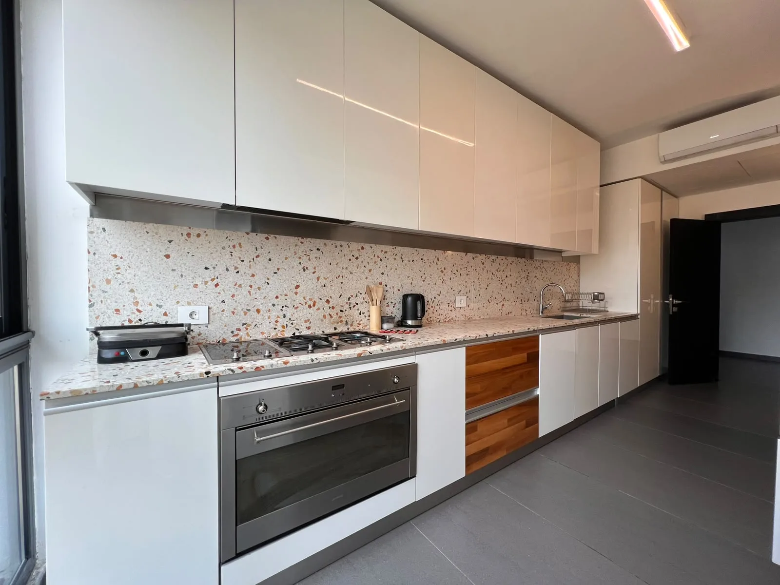 Apartment for Sale in Mar Mikhael — الصورة 5