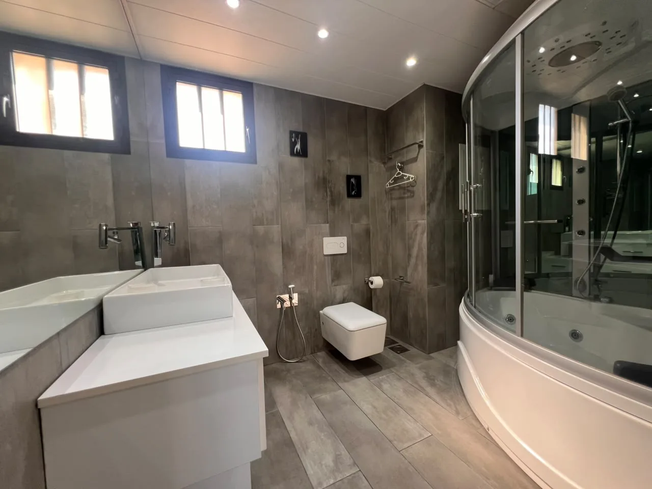 Apartment for Rent in Mar Mikhael — الصورة 10