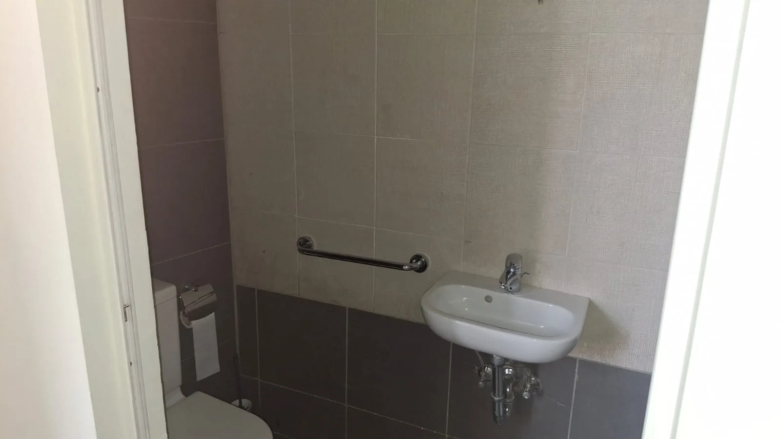Apartment for Rent in Gemmayzeh — الصورة 9