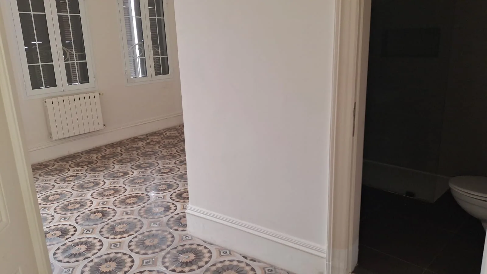 Apartment for Rent in Gemmayzeh — الصورة 8