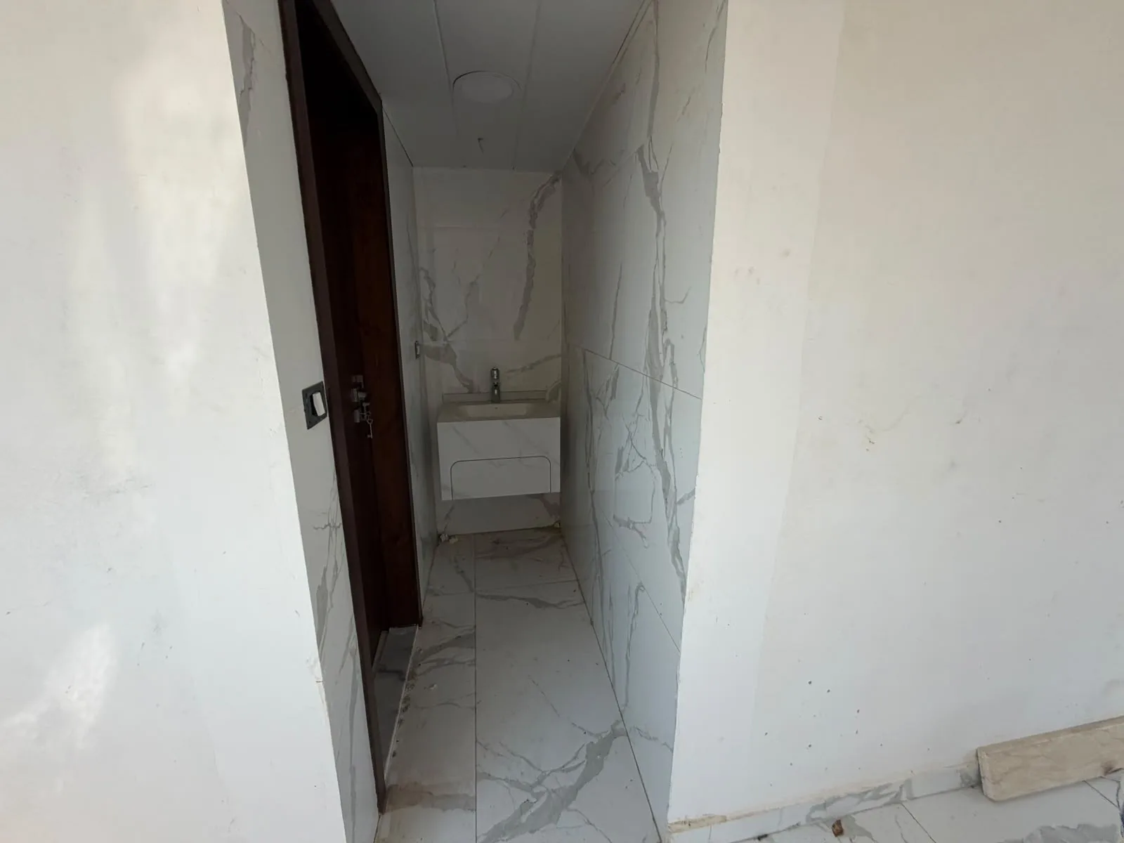 Office for Sale in Hosrayel — الصورة 2