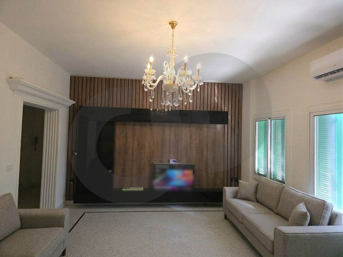 A spacious 250 sqm apartment for rent/well-maintained home/newly renovated interiors/ACHRAFIYEH-BEIRUT — الصورة 2