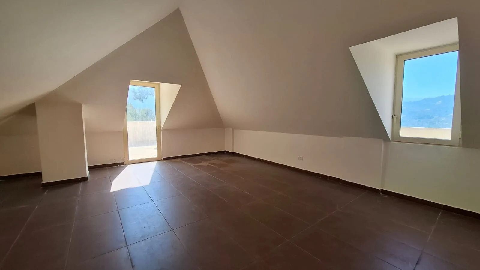 Duplex for Sale in Bchelli — الصورة 4