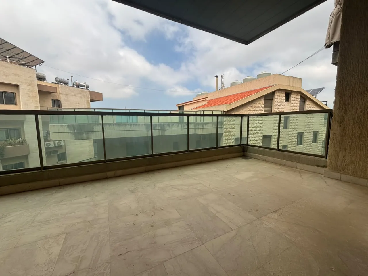 Apartment for Rent in Mazraat Yachoua — الصورة 5