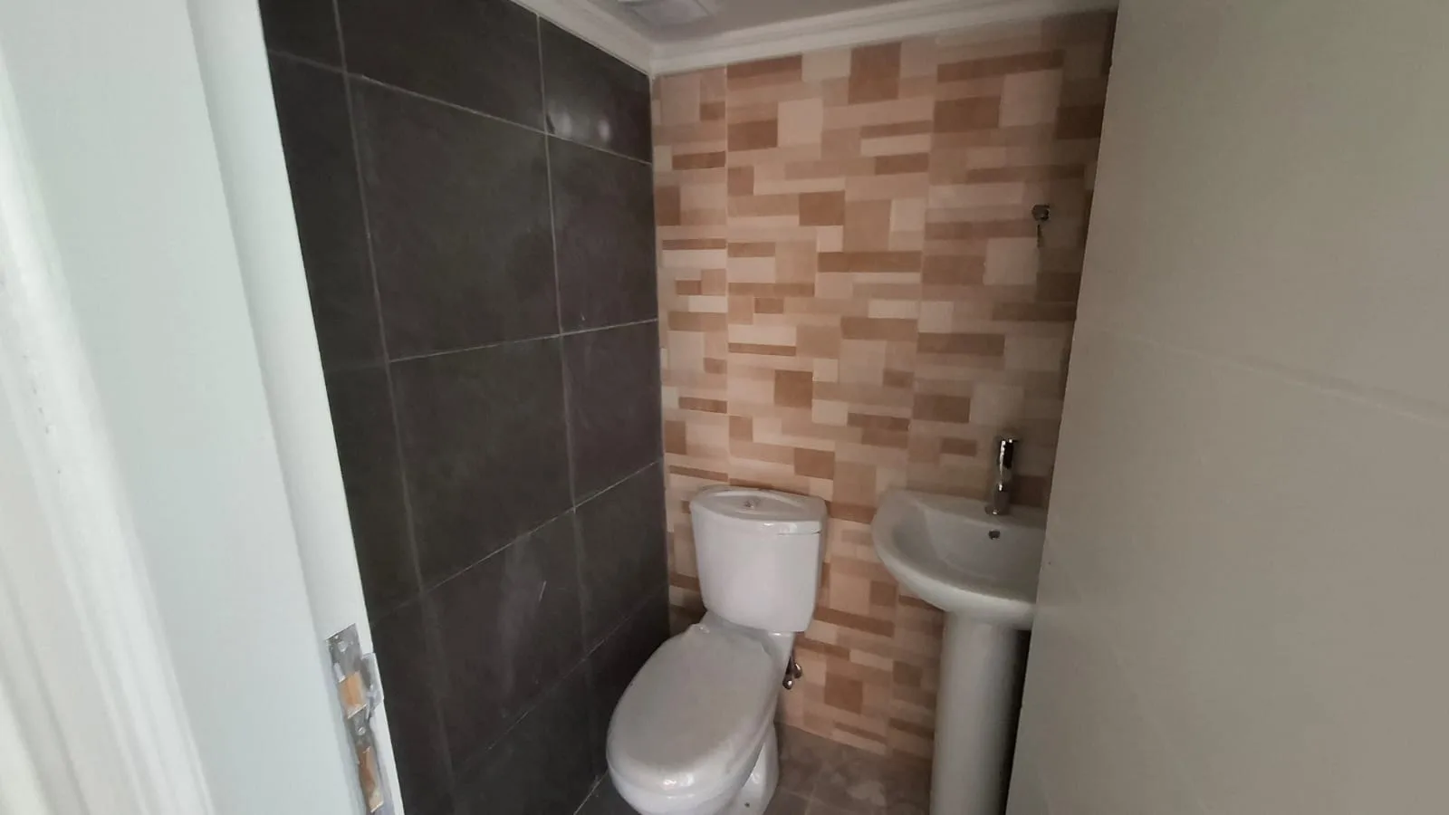 Apartment for Sale in Broummana — الصورة 7