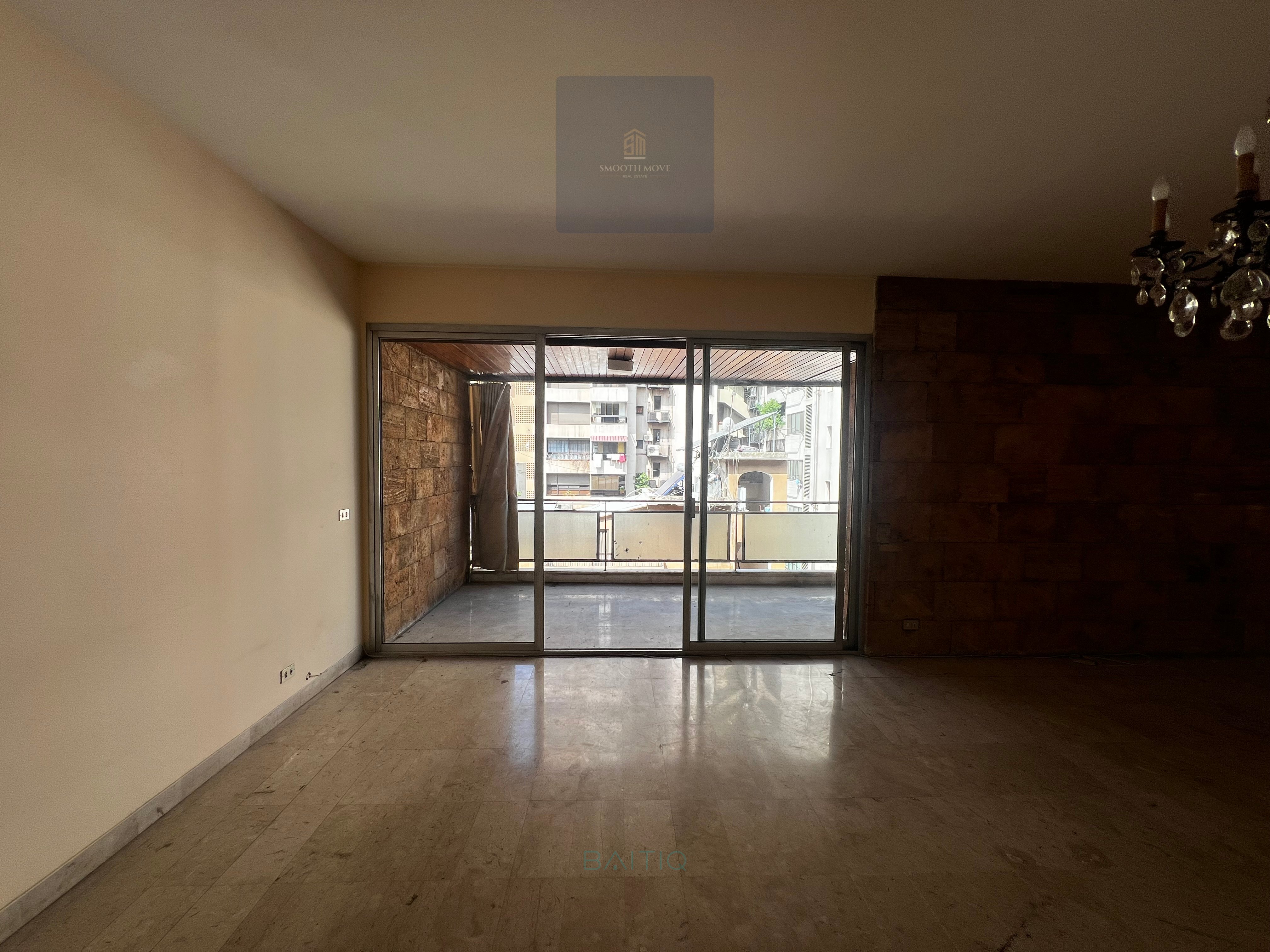 Spacious and Catchy Price Apartment for sale in Sanayeh Beirut — الصورة 15