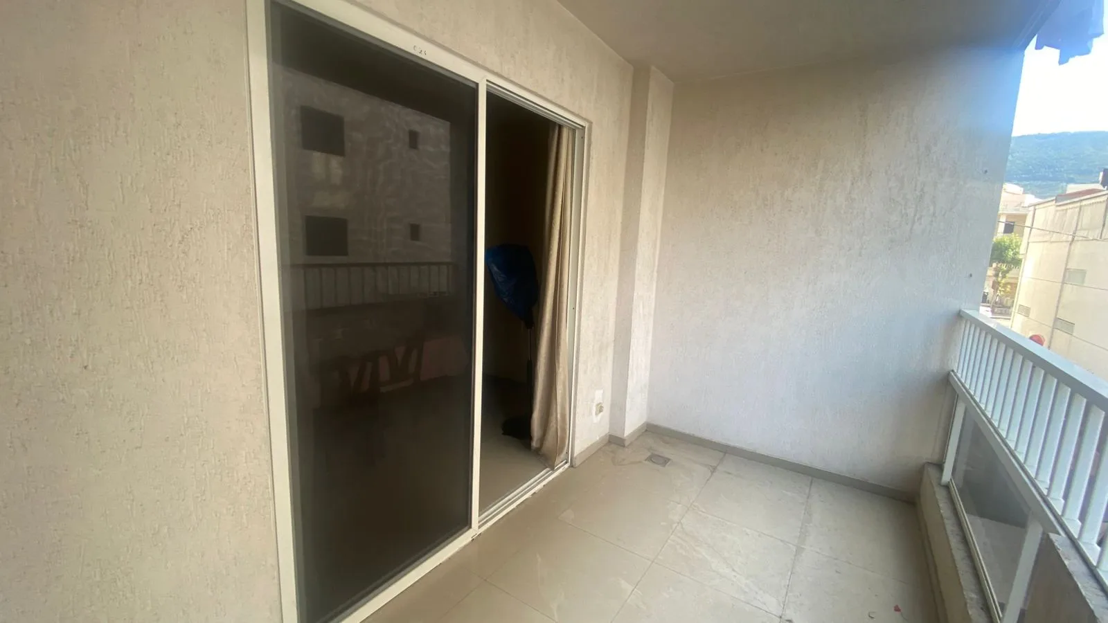 Apartment for Rent in Zouk Mikael, Lebanon — الصورة 8