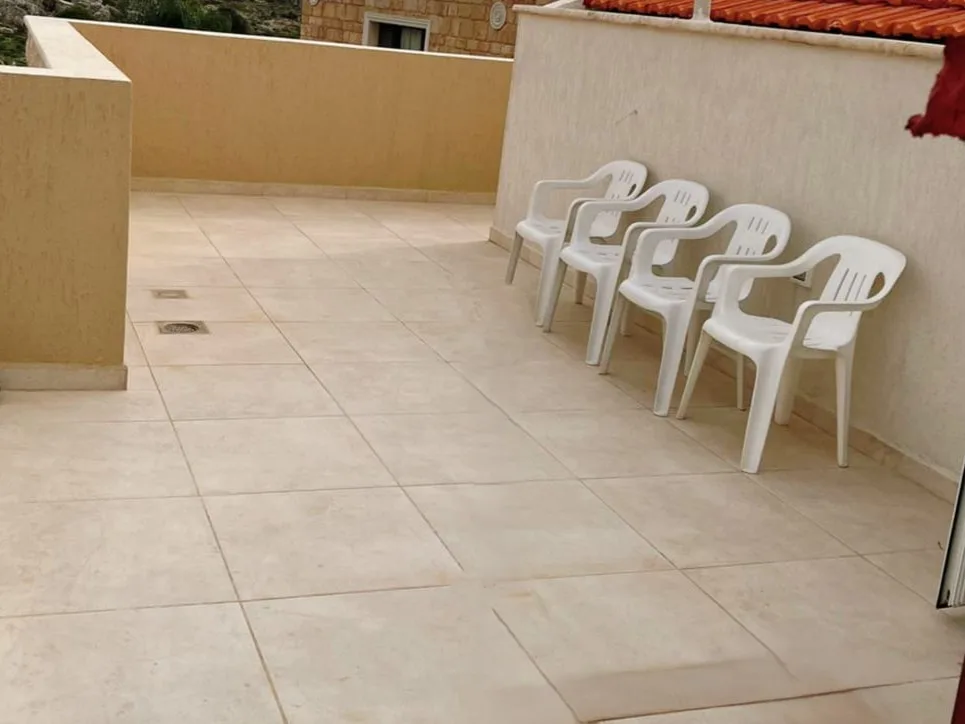 Apartment for Rent in Gharfine — الصورة 5