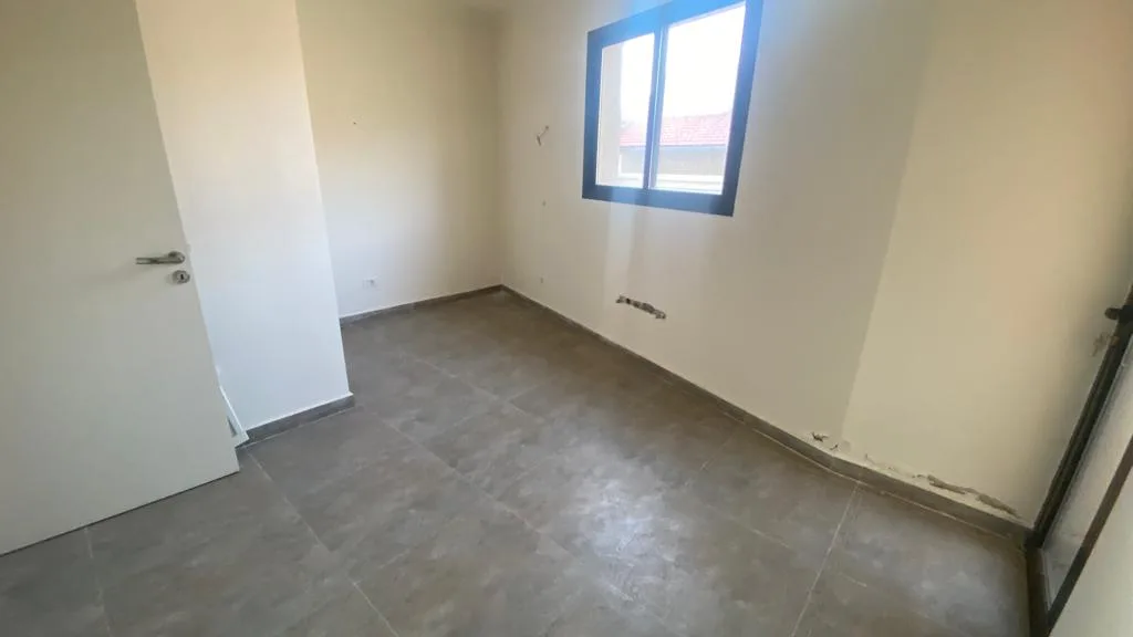 Duplex for Sale in Jouret El Ballout, Lebanon — الصورة 6
