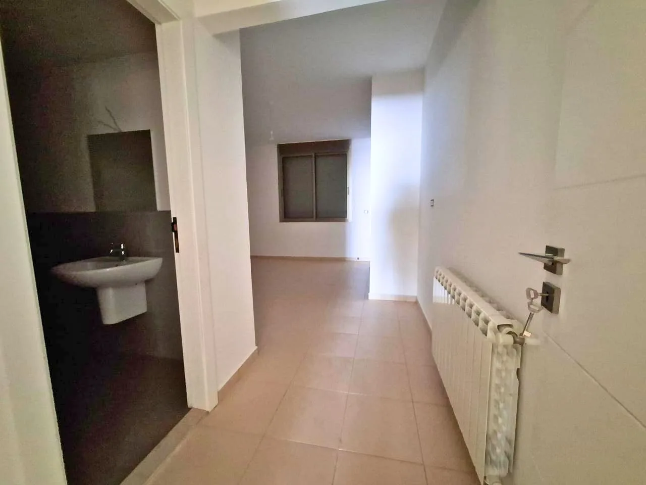 Apartment for Sale in Sahel Aalma, Lebanon — الصورة 7