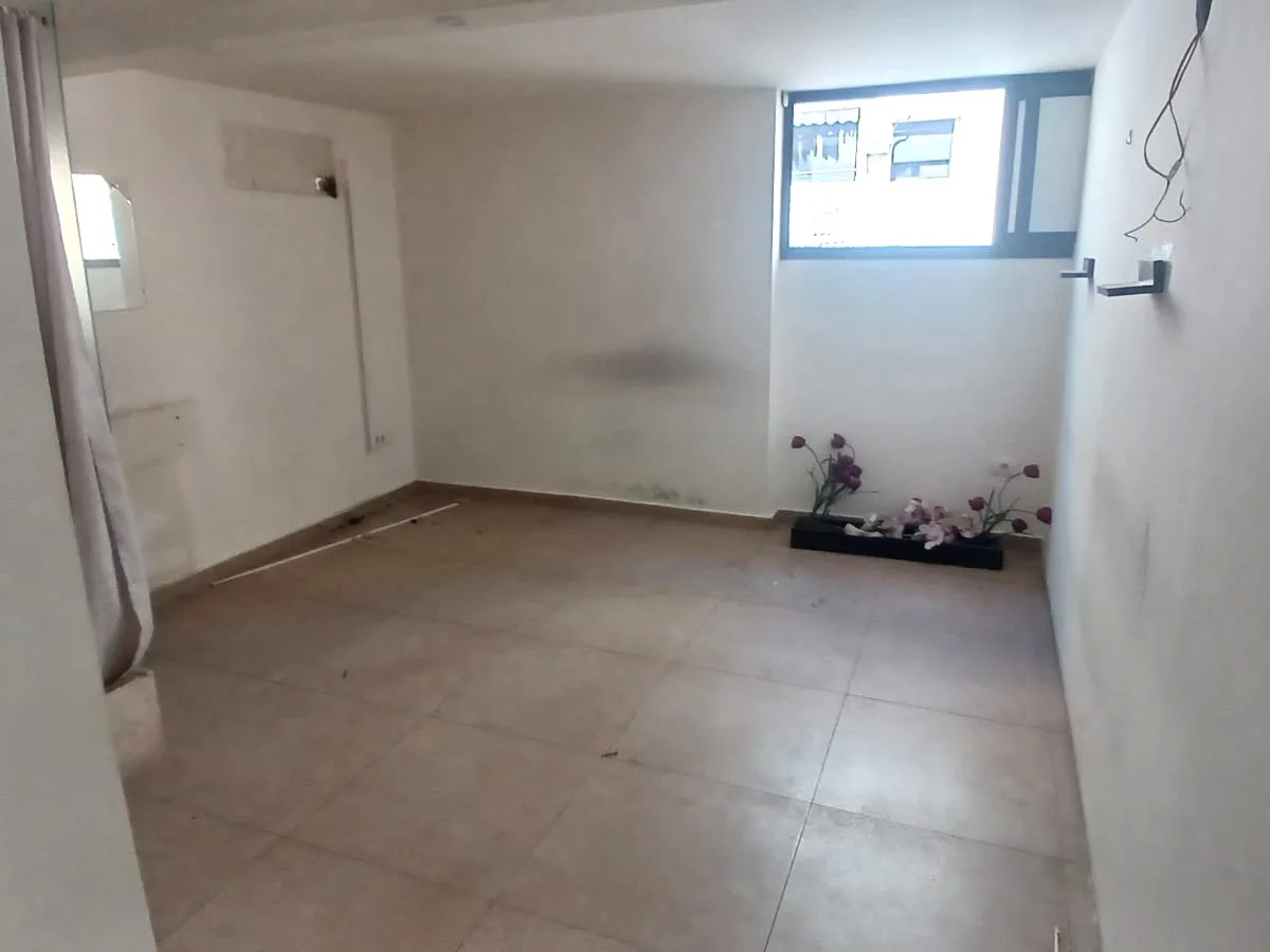 Office for Rent in Jdeideh — الصورة 5
