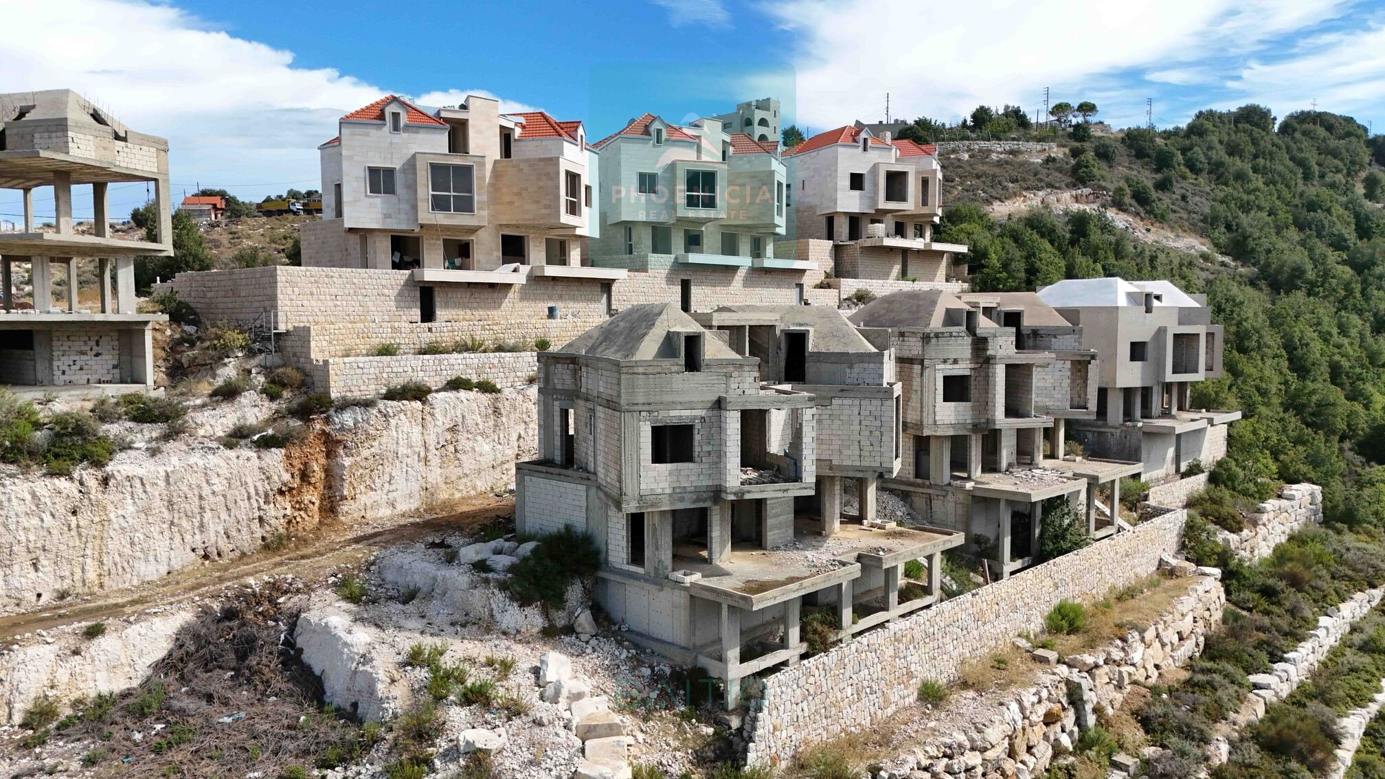 2 Twin Villas for Sale in Jbeil | Unique Investment Deal! — الصورة 10
