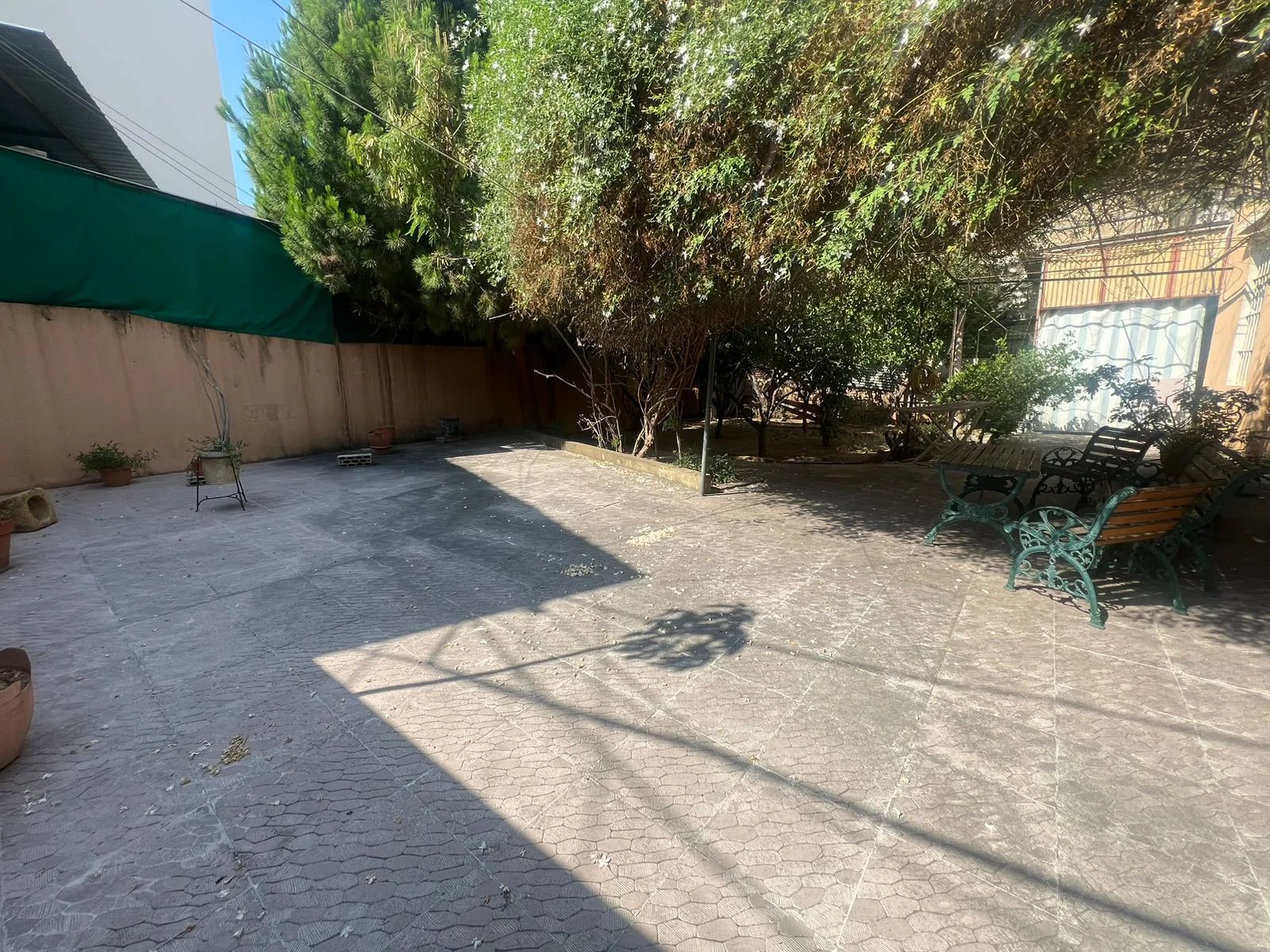 Land for Sale in Forn El Chebbak, Lebanon — الصورة 3