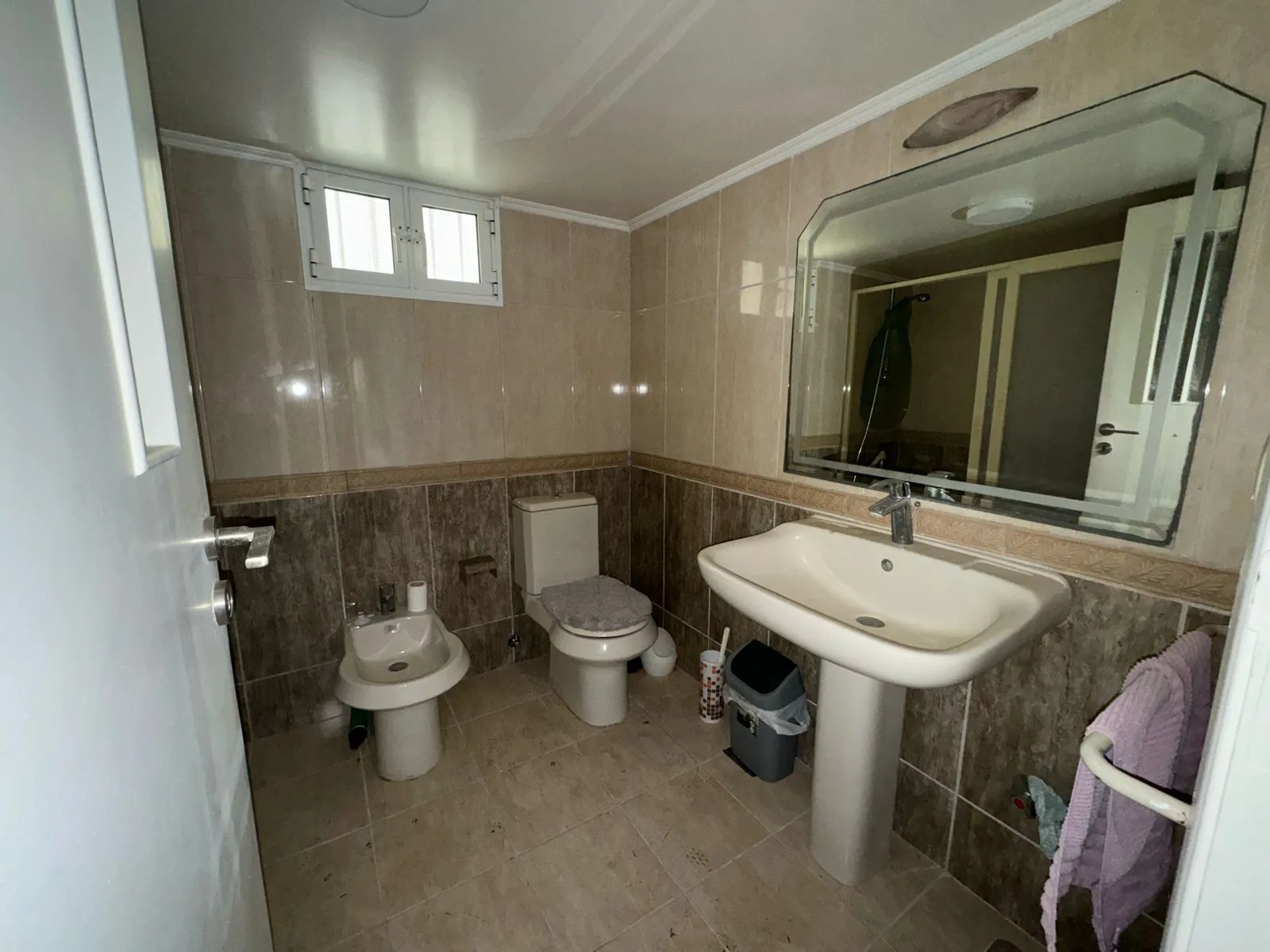 Apartment for Sale in Ain el remmeneh, Lebanon — الصورة 6