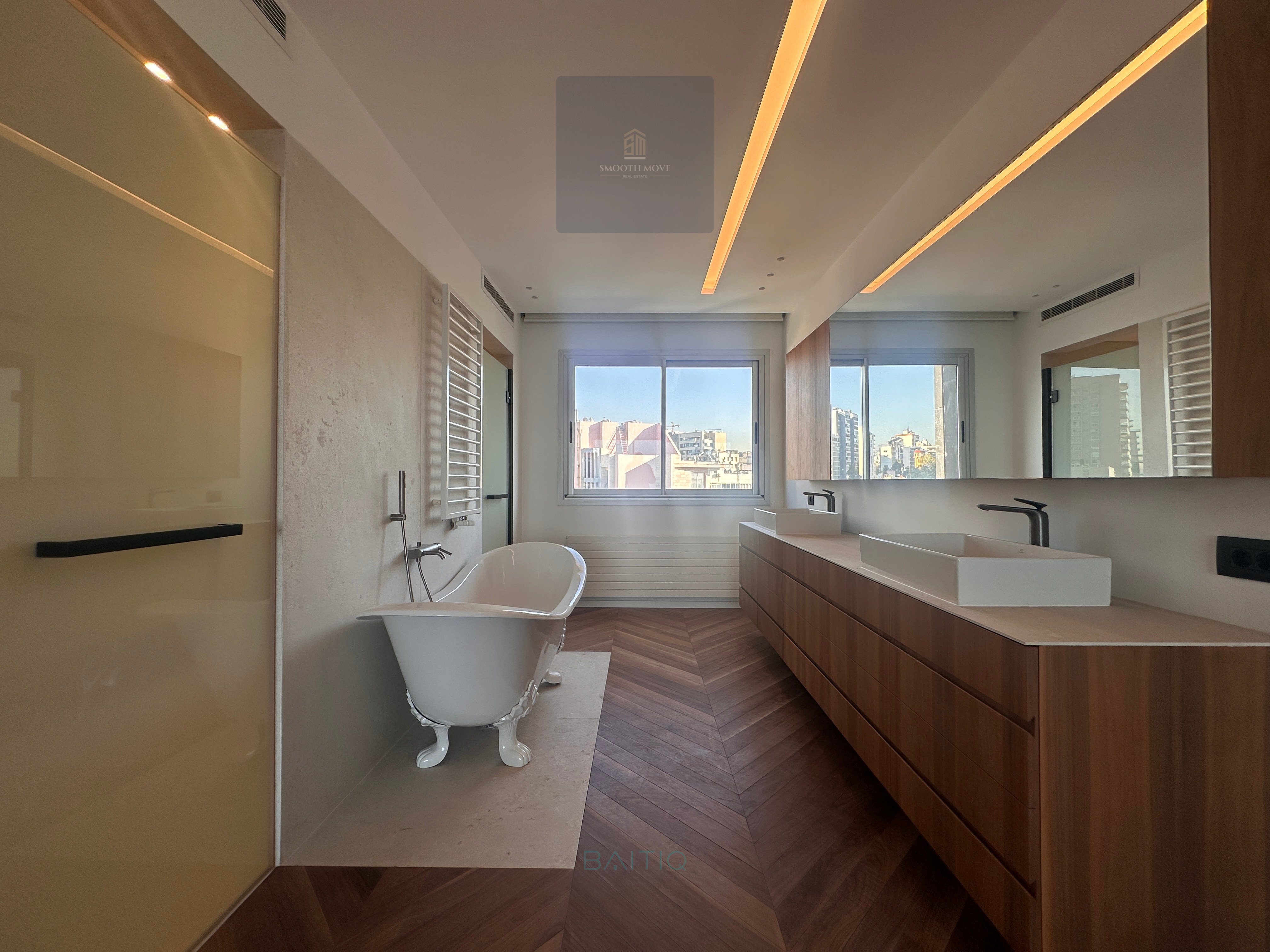 Sleek Seaview Apartment for Sale in Rawche, Beirut — الصورة 2