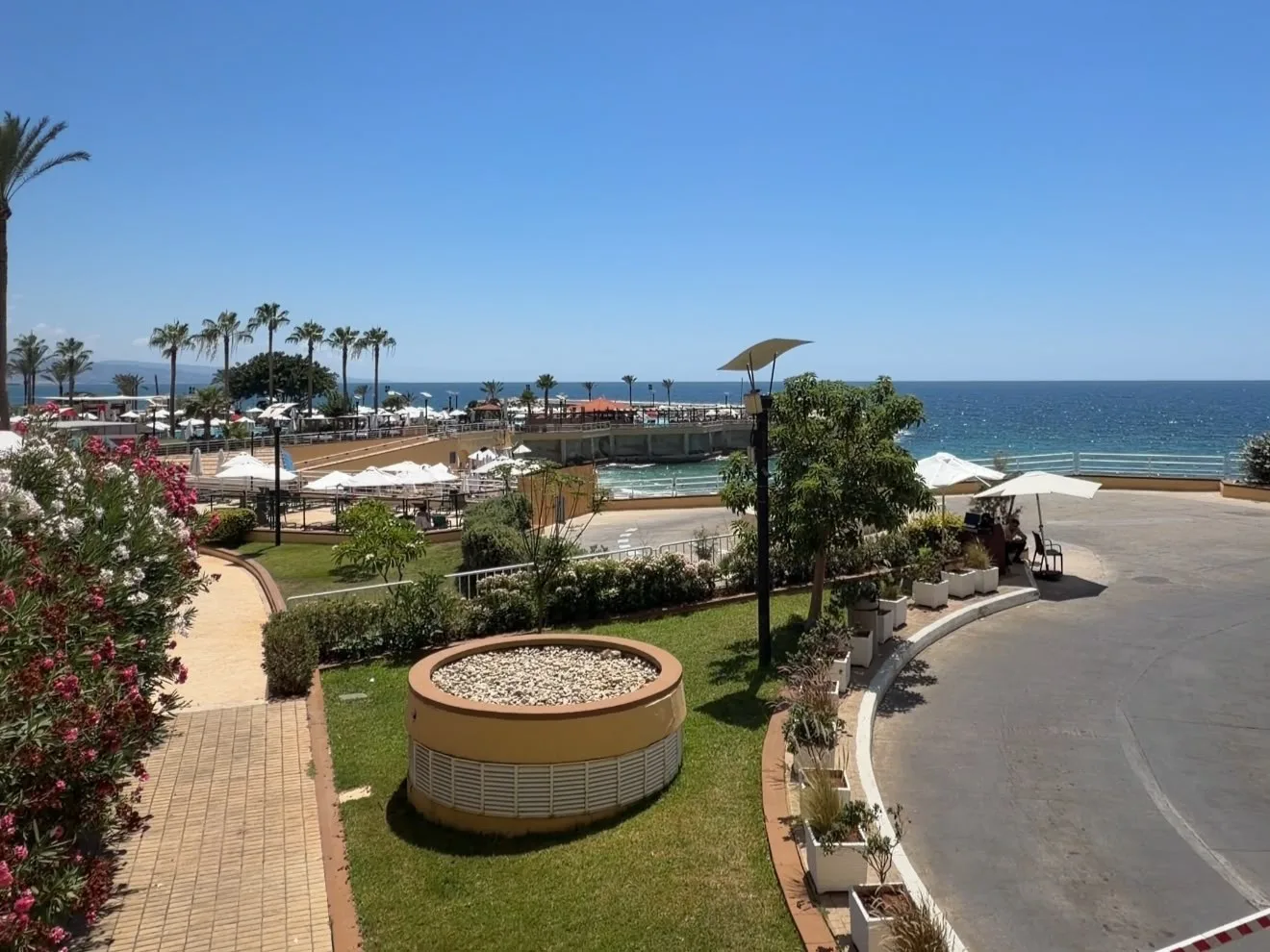 Chalet for sale in Raoucheh