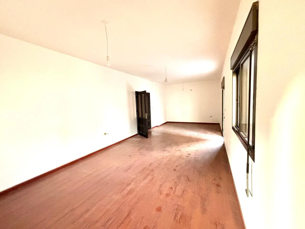 Apartment for Sale in Forn El Chebbak, Lebanon — الصورة 2