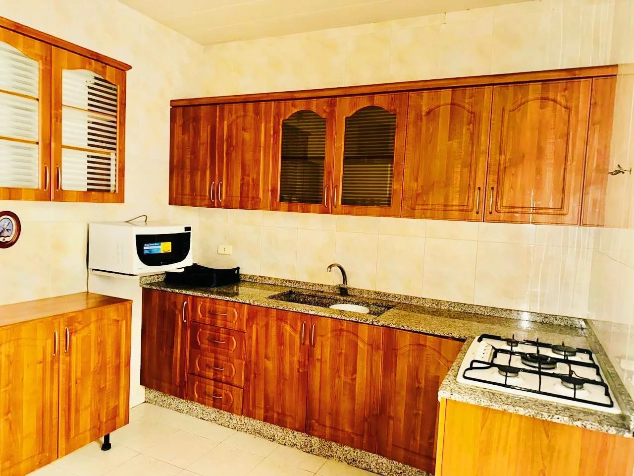 Apartment for Rent in Kfar Yassine — الصورة 8