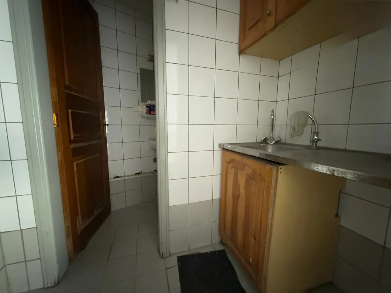 Shop for rent in Sassine, Beirut, Lebanon — photo 3