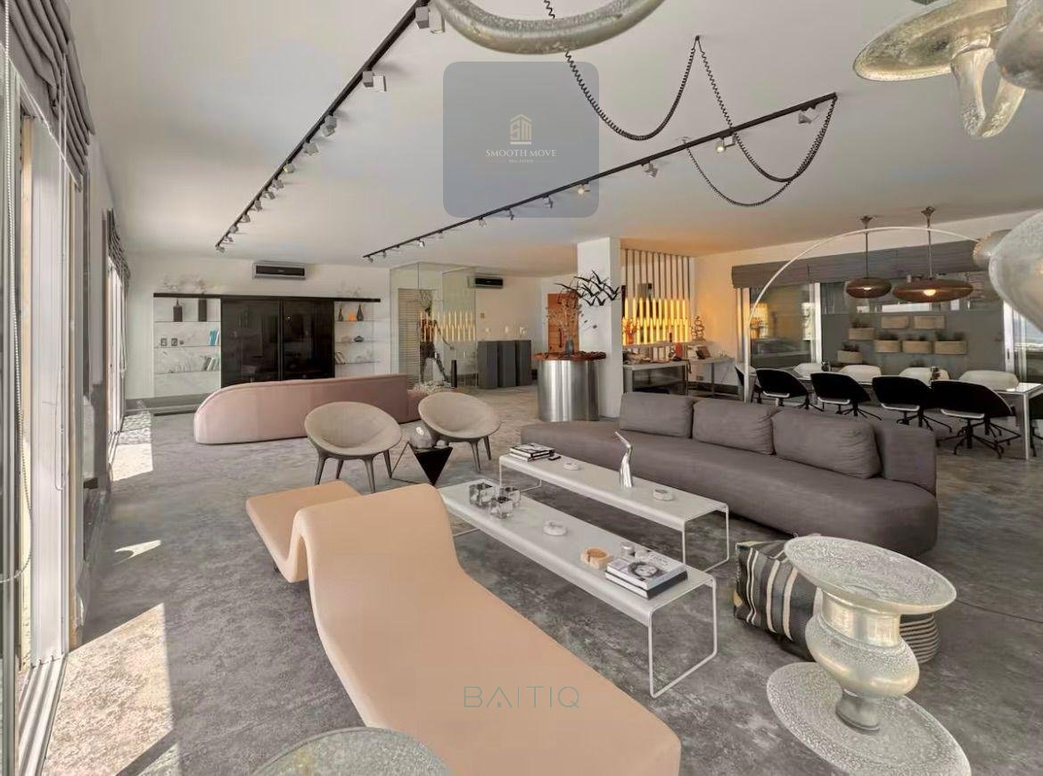 Luxurious Five Bedroom Beachfront Villa for Sale in Batroun Kfarabeda — الصورة 2