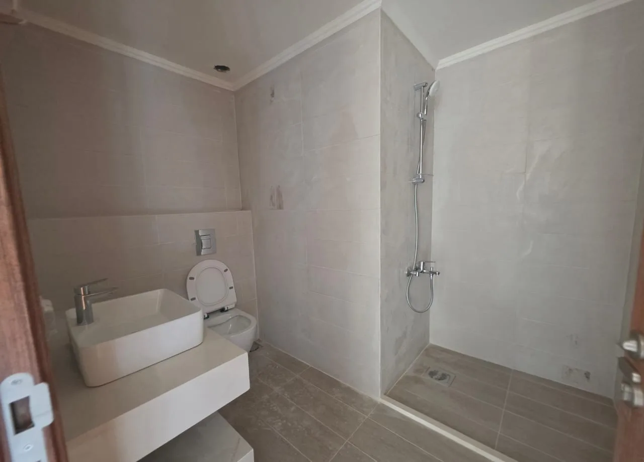 Apartment for Sale in Batroun — الصورة 8