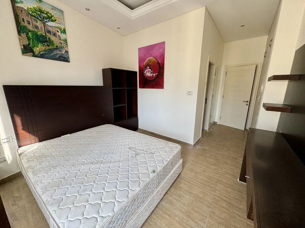 Apartment for Sale in Hamra — الصورة 5