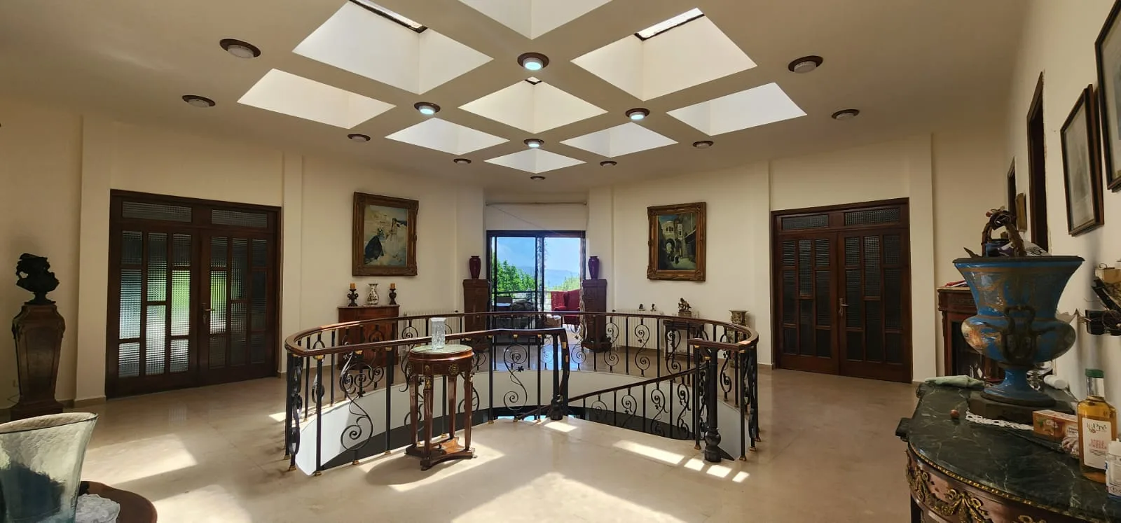 Villa for Rent in Yarzeh, Lebanon — الصورة 5