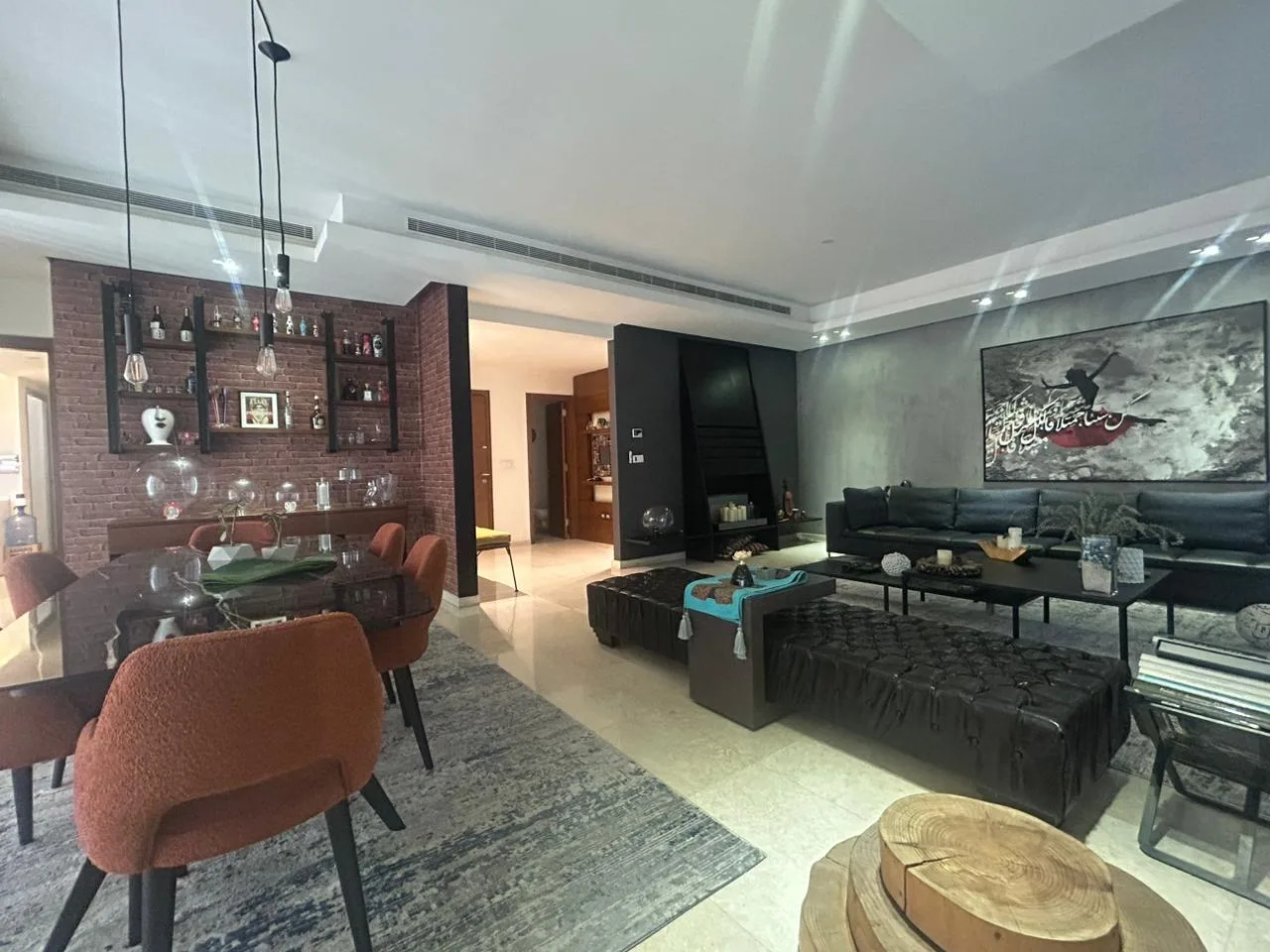 Apartment for Sale in Clemenceau, Beirut, Lebanon — الصورة 2
