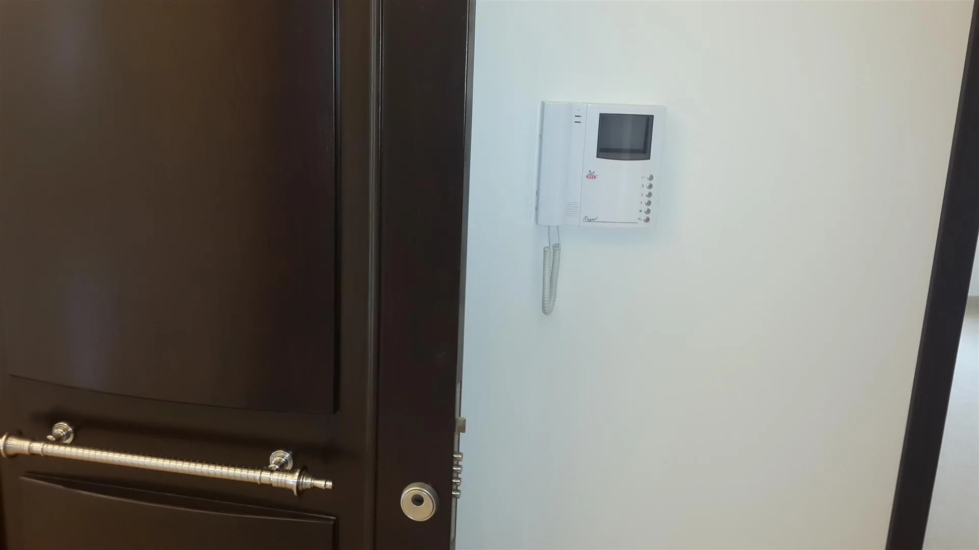 Apartment for Sale in Zouk Mosbeh, Lebanon — الصورة 4
