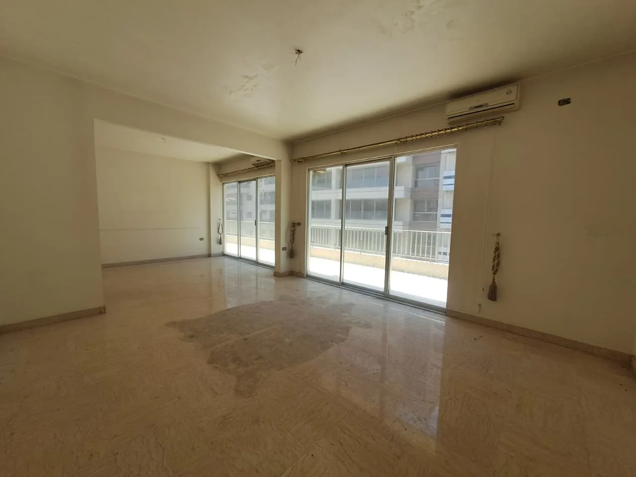 Apartment for Sale in Hamra, Ras Beirut