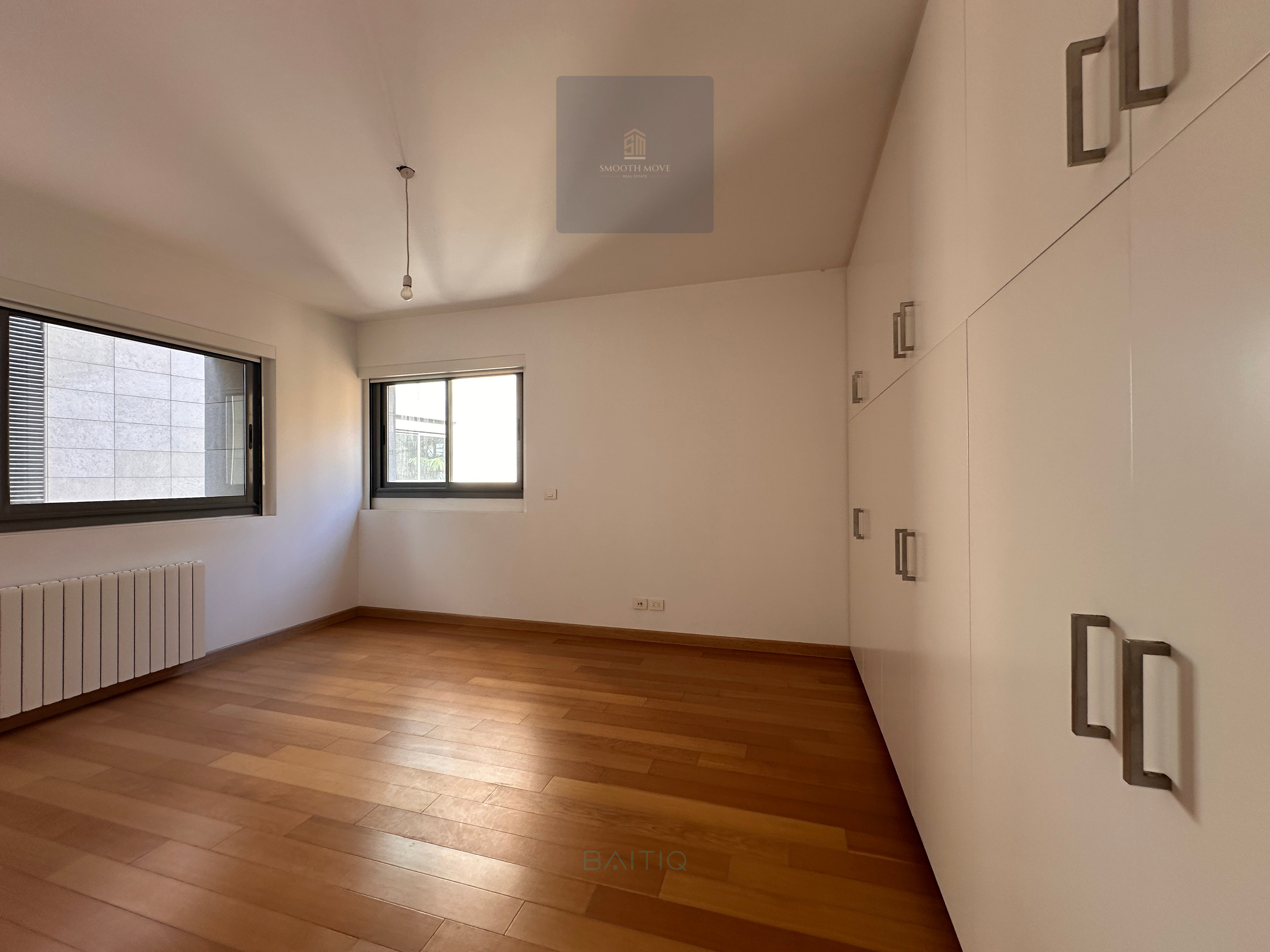 Seaview Apartment for Sale in Ain Tineh, Beirut — الصورة 4