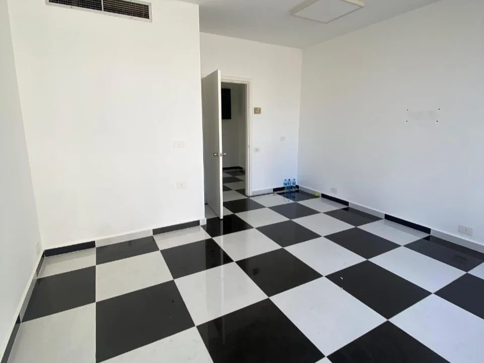 Office for rent in Achrafieh — الصورة 2
