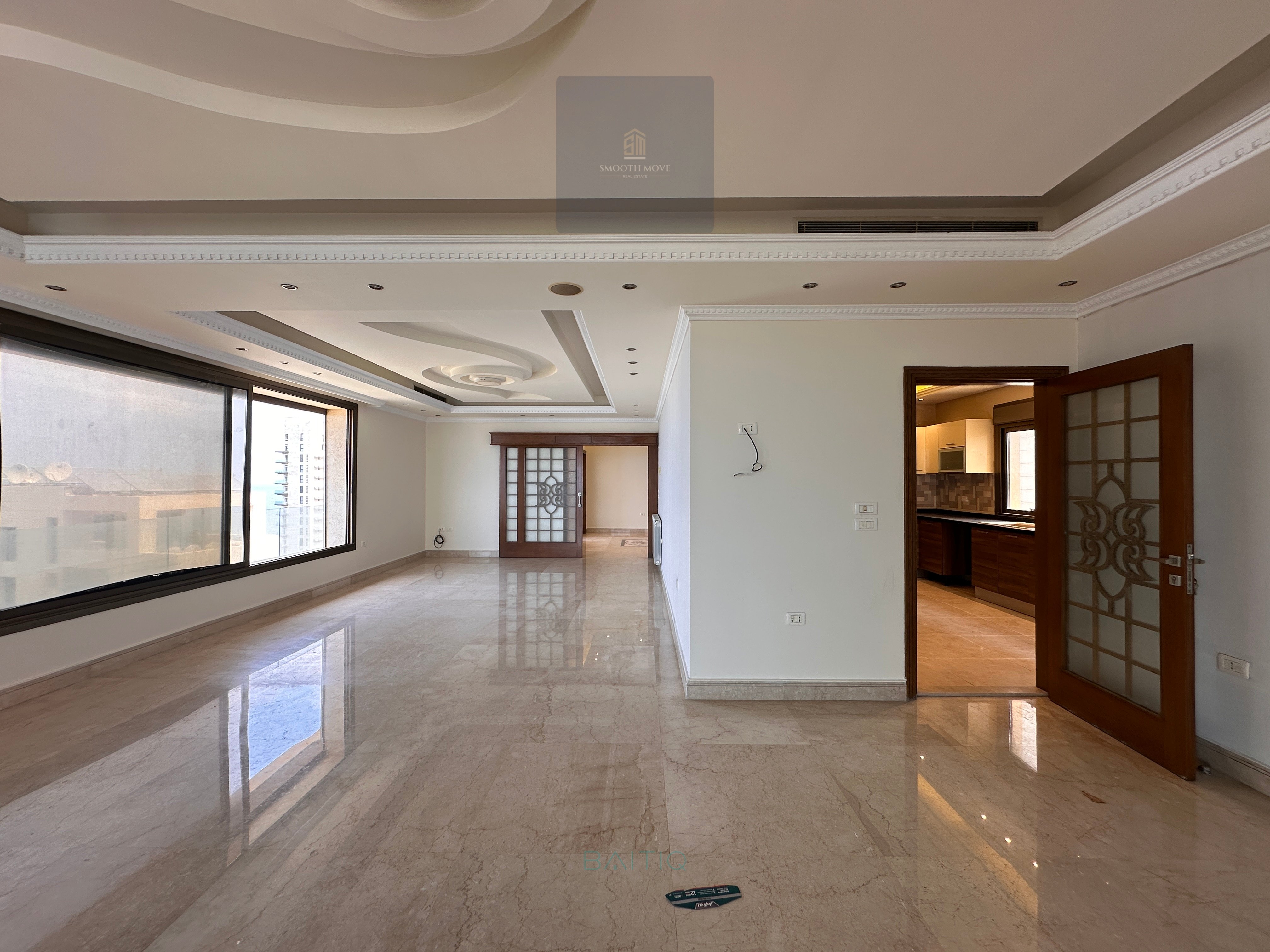 Luxury Apartment with Perfect Seaview for Rent in Ain El Mreisseh, Beirut — الصورة 4