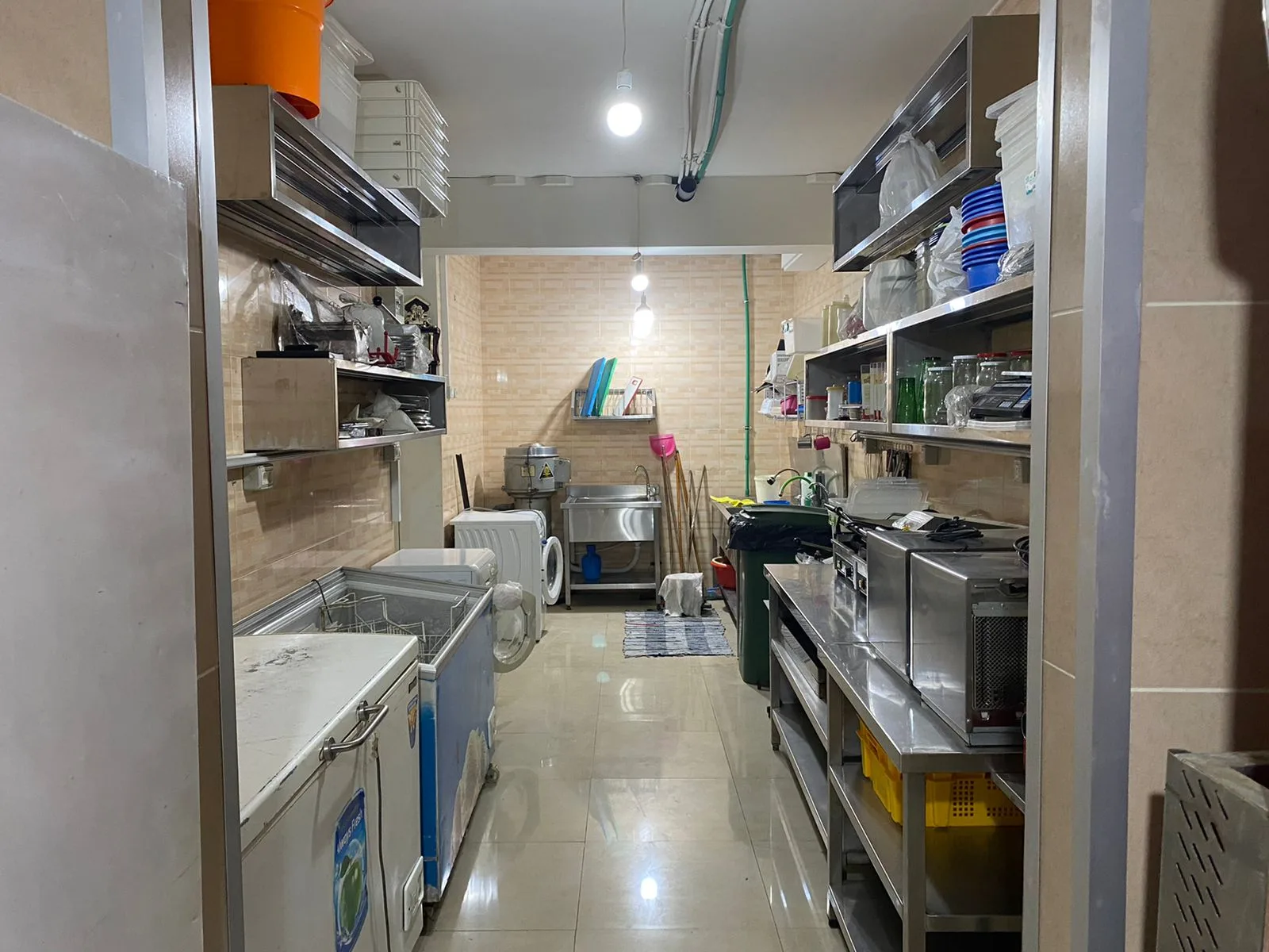 Shop for Sale in Forn El Chebbak — الصورة 4