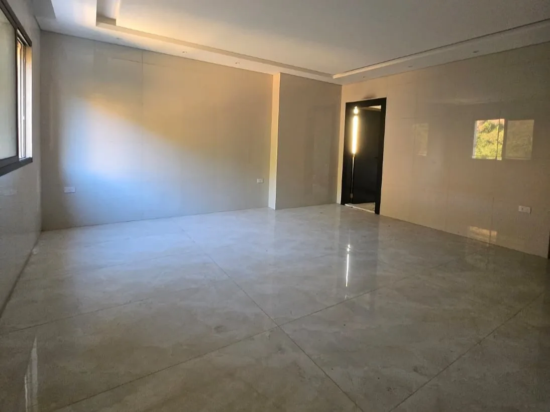 Apartment for Sale in Dawhet el Hoss, Lebanon — الصورة 4
