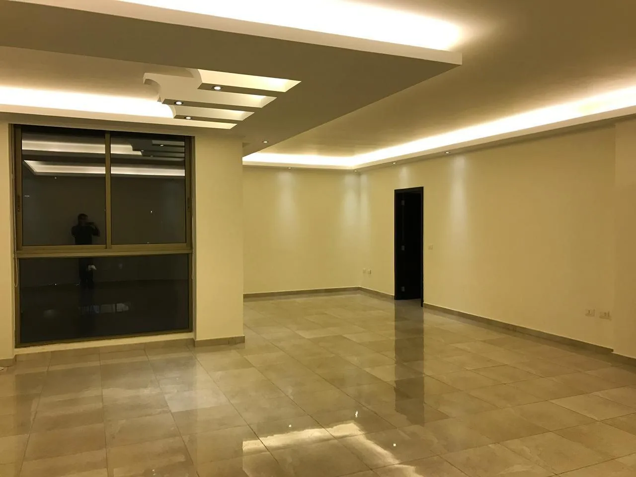 Apartment for Sale in Sin El Fil — الصورة 2