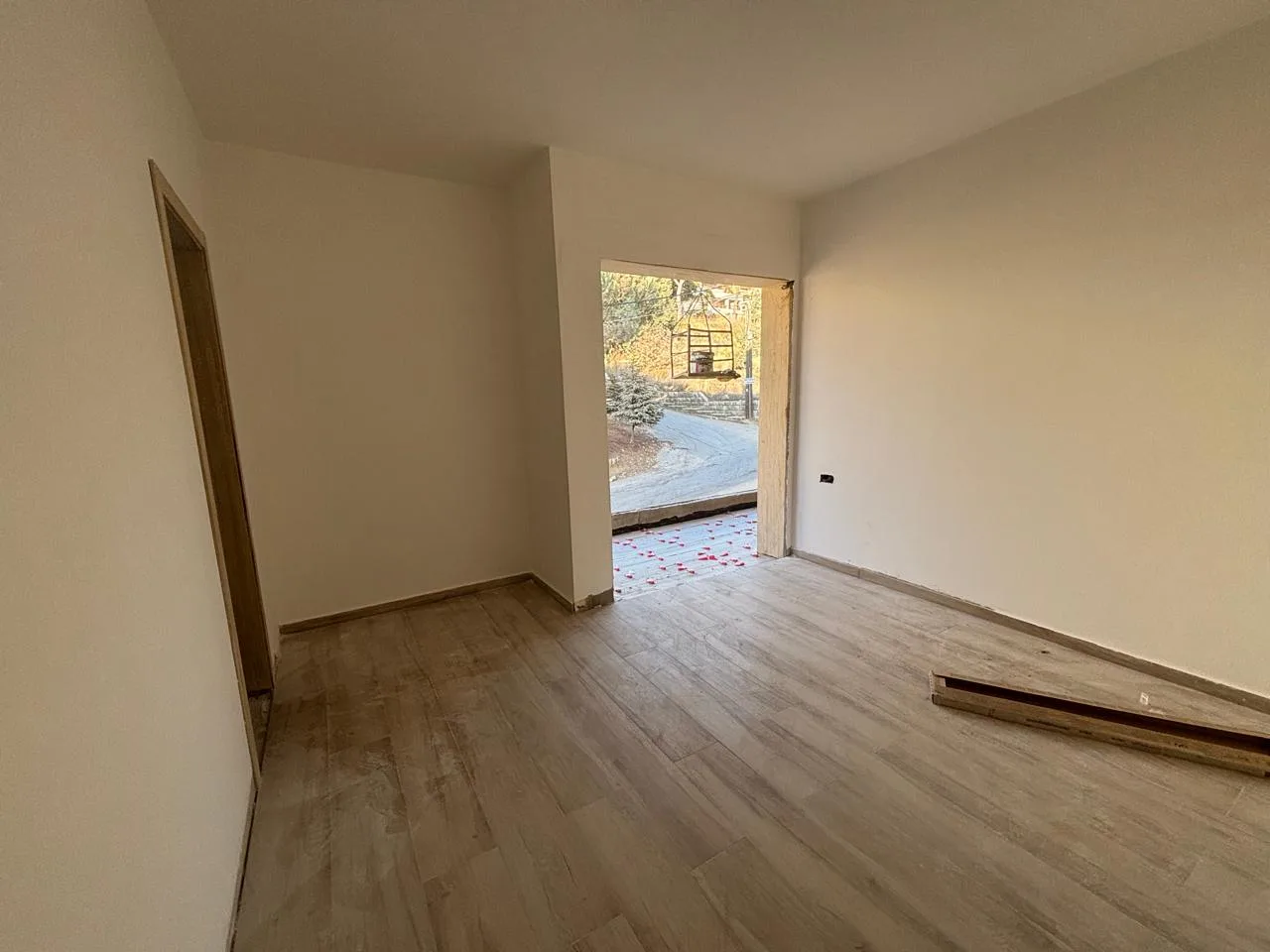 Apartment for Sale in Baabdat, Lebanon — الصورة 6