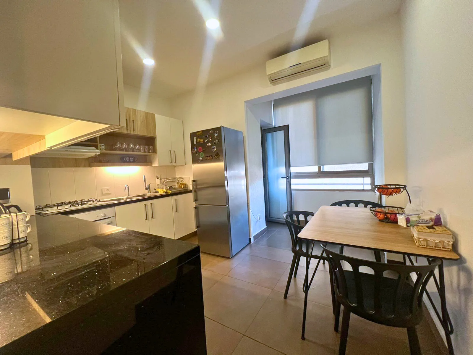 Apartment for Sale in Mar Mikhael, Bayrut, Lebanon — الصورة 9