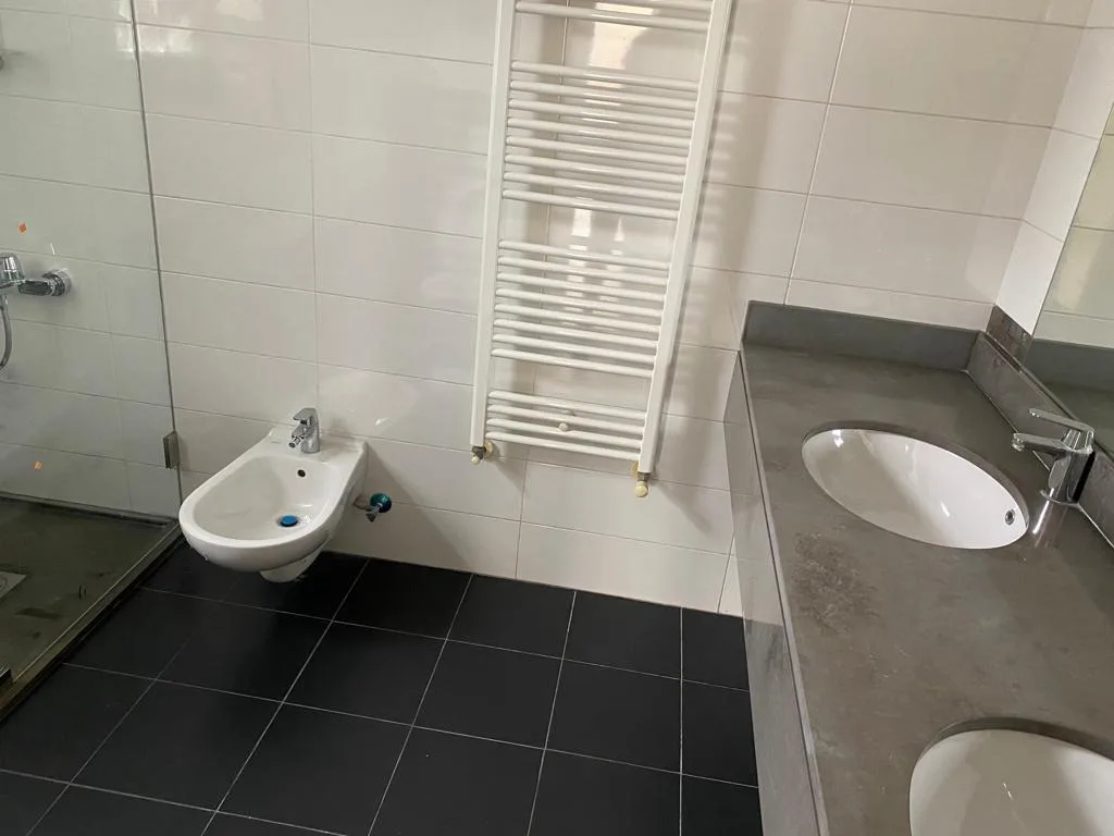Apartment for Sale in Gemmayzeh, Beirut, Lebanon — الصورة 9