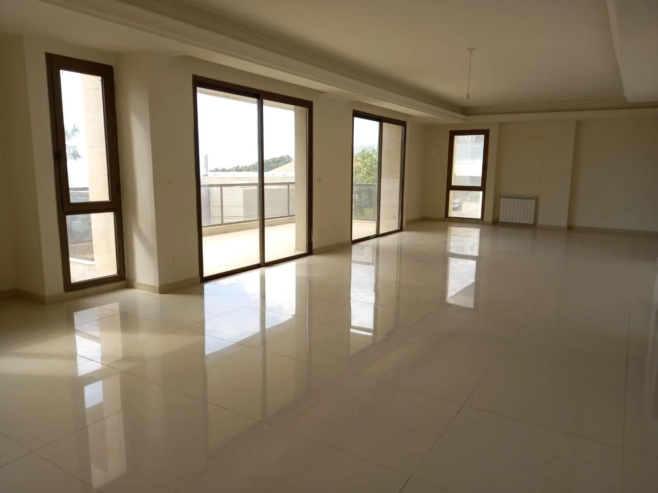 Apartment for Sale in Haret Sakher, Lebanon — الصورة 2